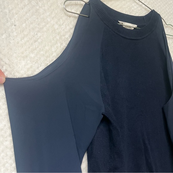 LOFT Navy Blue Knit Sweater Long Sleeves Open Shoulder Cotton Blend Medium - Picture 2 of 6